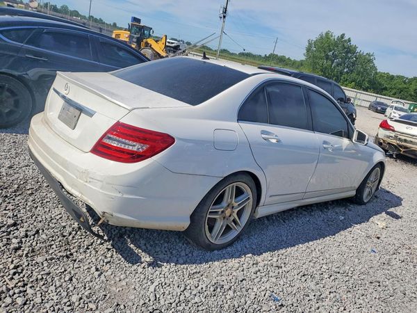 2014 MERCEDES-BENZ C C250