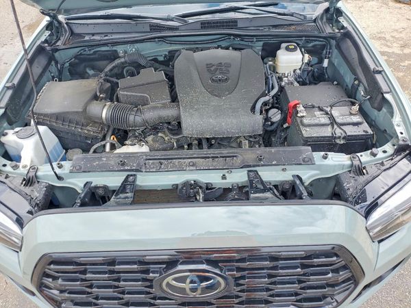 2023 TOYOTA TACOMA SR5