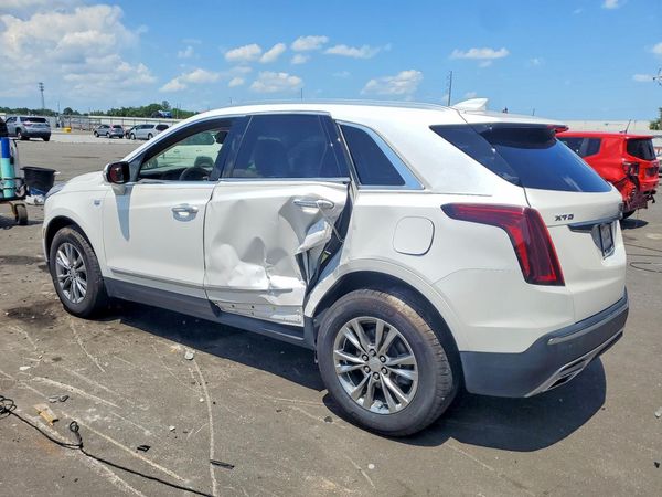 2022 CADILLAC XT5
