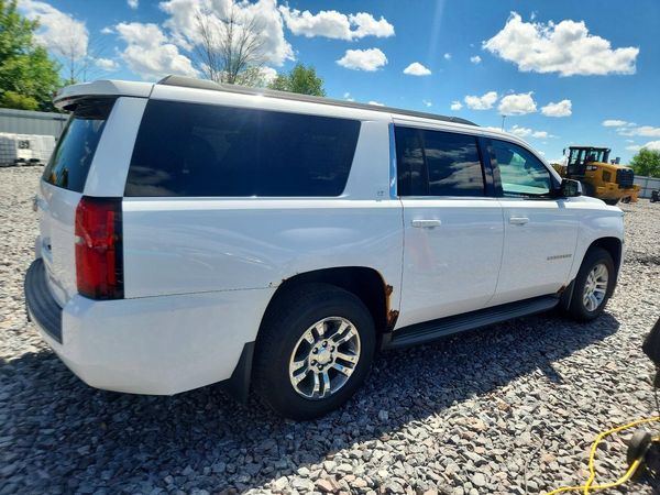 2015 CHEVROLET SUBURBAN LT