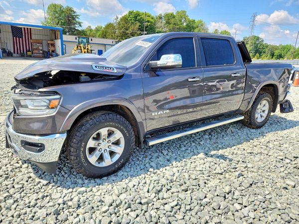 2022 RAM 1500 LARAMIE CREW CAB 4X4
