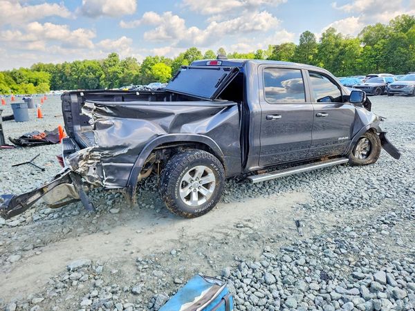 2022 RAM 1500 LARAMIE CREW CAB 4X4