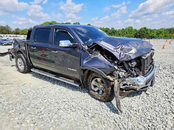 2022 RAM 1500 LARAMIE CREW CAB 4X4