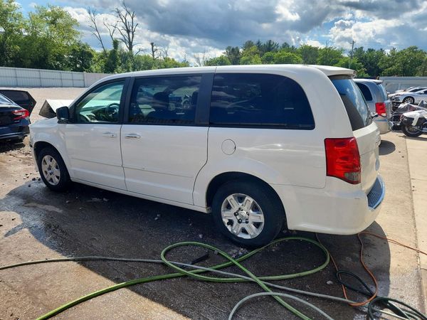 2012 DODGE GRAND CARAVAN SE