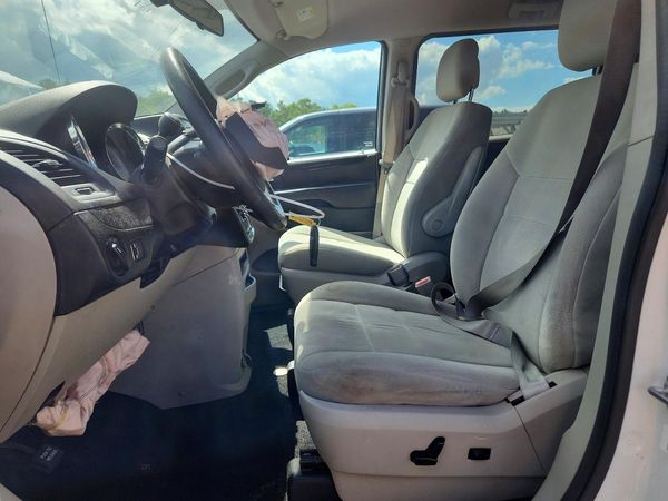 2012 DODGE GRAND CARAVAN SE