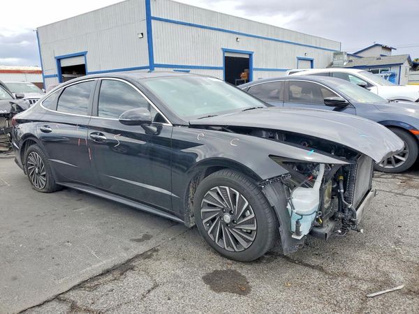 2023 HYUNDAI SONATA Limited