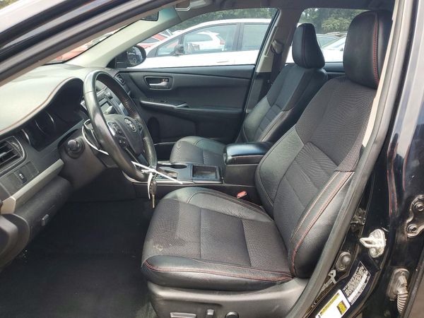 2017 TOYOTA CAMRY