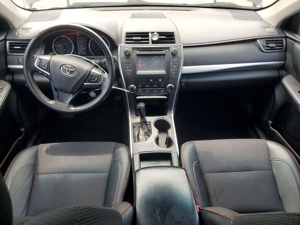 2017 TOYOTA CAMRY
