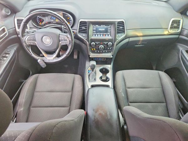 2020 JEEP GRAND CHEROKEE LAREDO 4X2