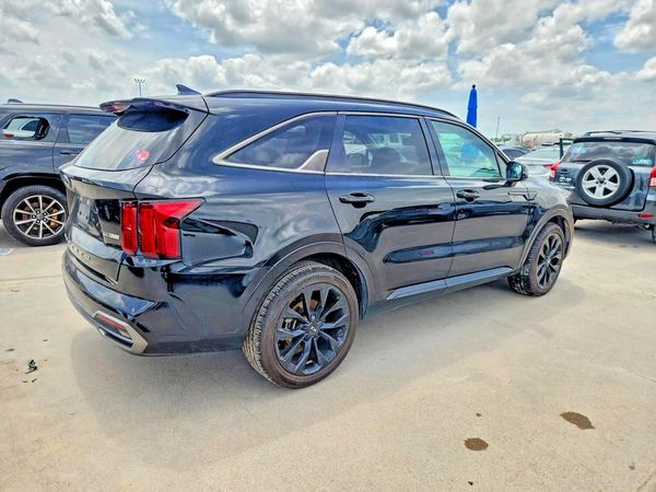 2021 KIA SORENTO