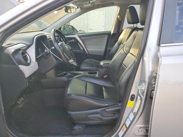 2018 TOYOTA RAV4 Adventure/XLE