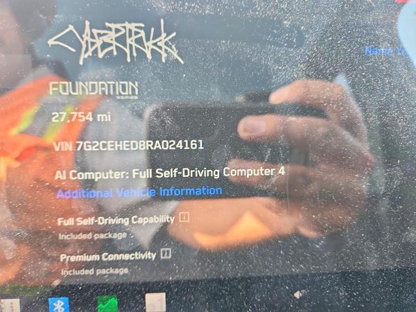 2024 TESLA CYBERTRUCK
