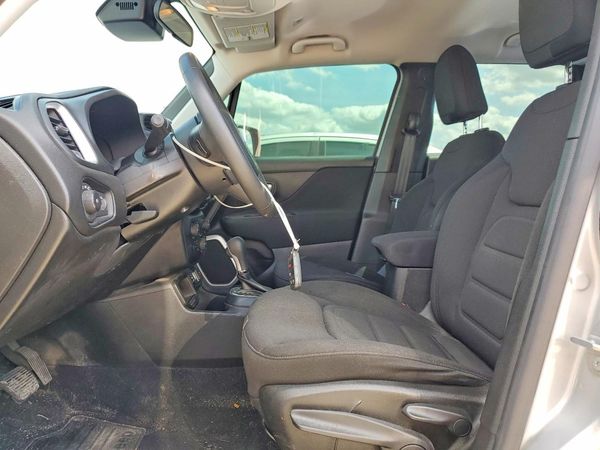 2021 JEEP RENEGADE LATITUDE 4X2