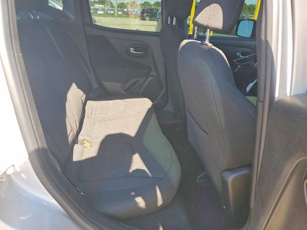 2021 JEEP RENEGADE LATITUDE 4X2