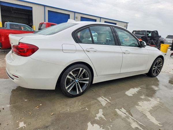 2018 BMW 330
