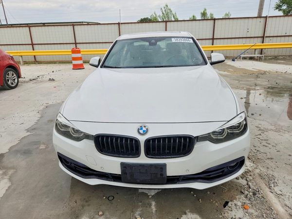 2018 BMW 330