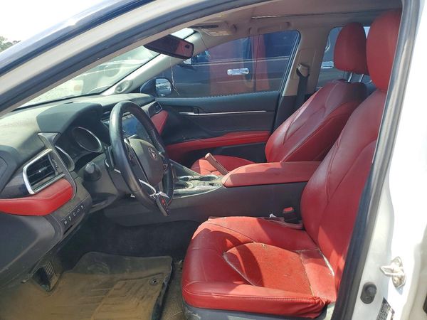2018 TOYOTA CAMRY XSE