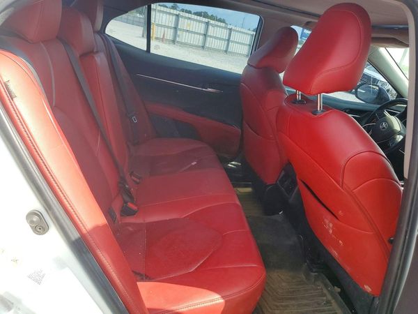 2018 TOYOTA CAMRY XSE