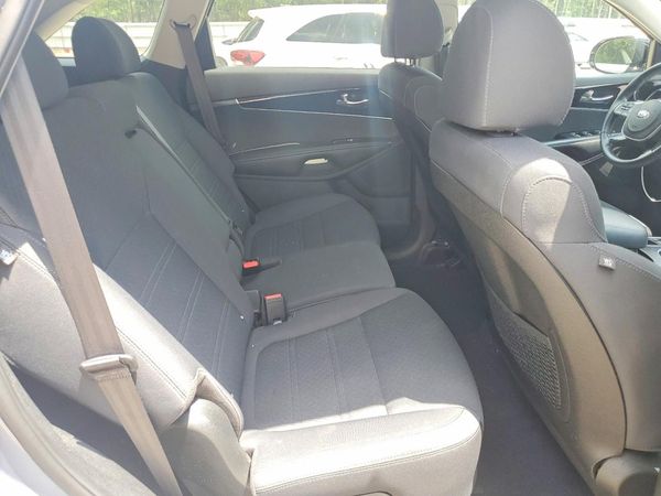 2019 KIA SORENTO L, LX, S