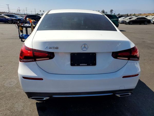 2019 MERCEDES-BENZ A A220