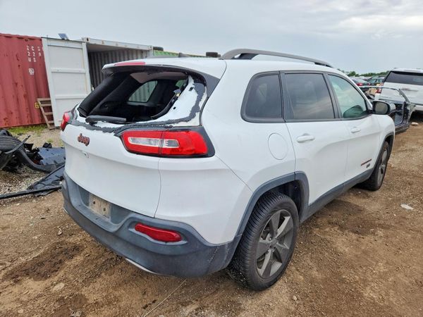 2016 JEEP CHEROKEE LATITUDE FWD