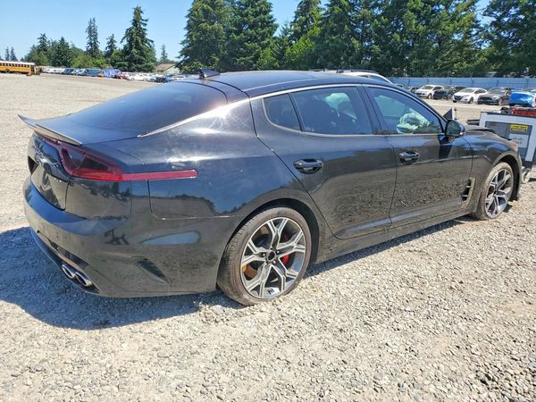 2018 KIA STINGER GT1