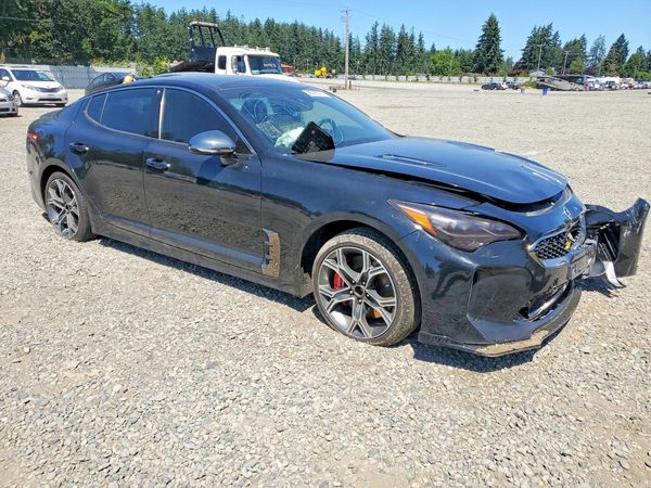 2018 KIA STINGER GT1
