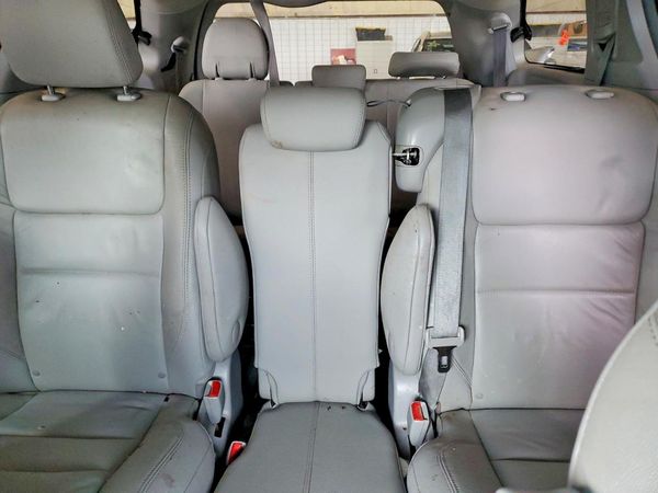 2017 TOYOTA SIENNA