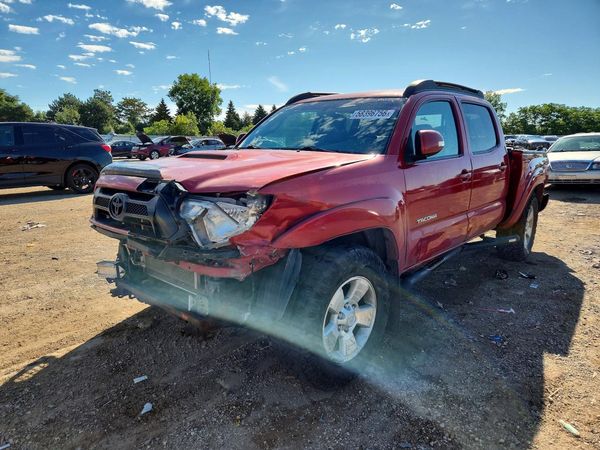 2015 TOYOTA TACOMA