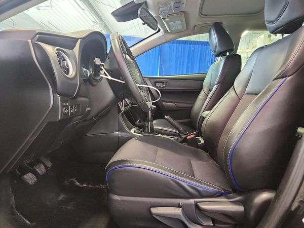 2017 TOYOTA COROLLA