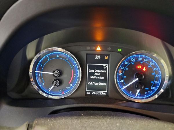 2017 TOYOTA COROLLA