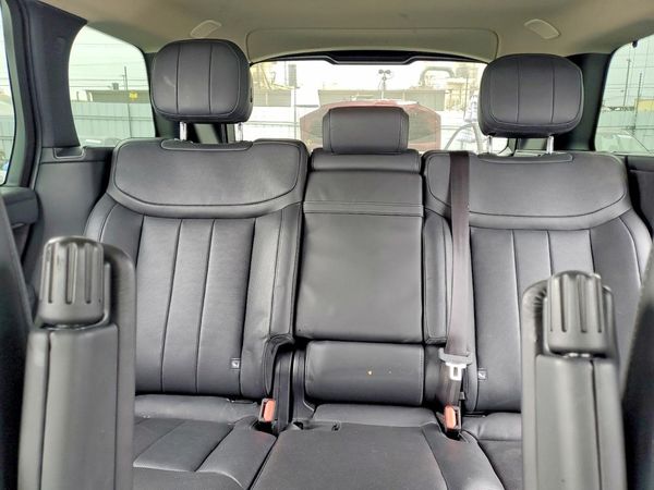 2023 LAND ROVER RANGE ROVER SE