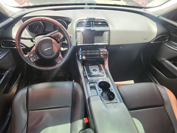 2017 JAGUAR XE — CKPT