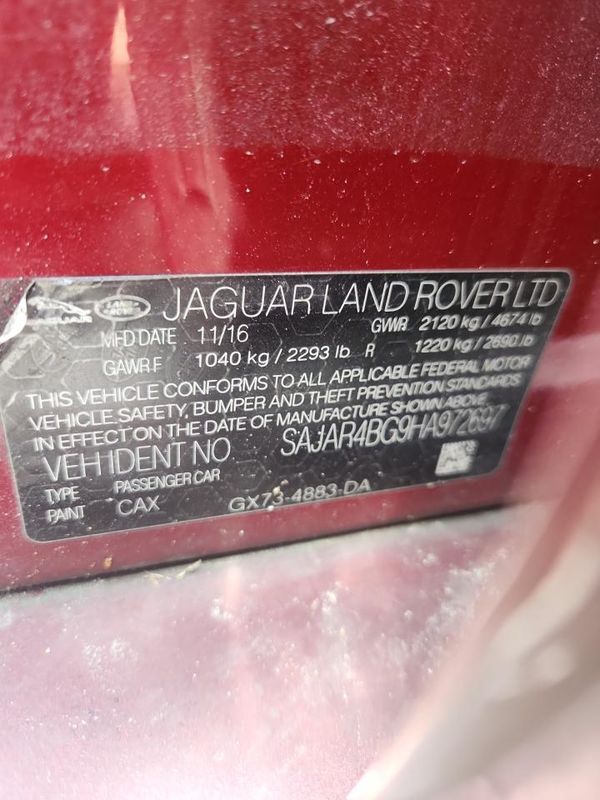 2017 JAGUAR XE — VINS