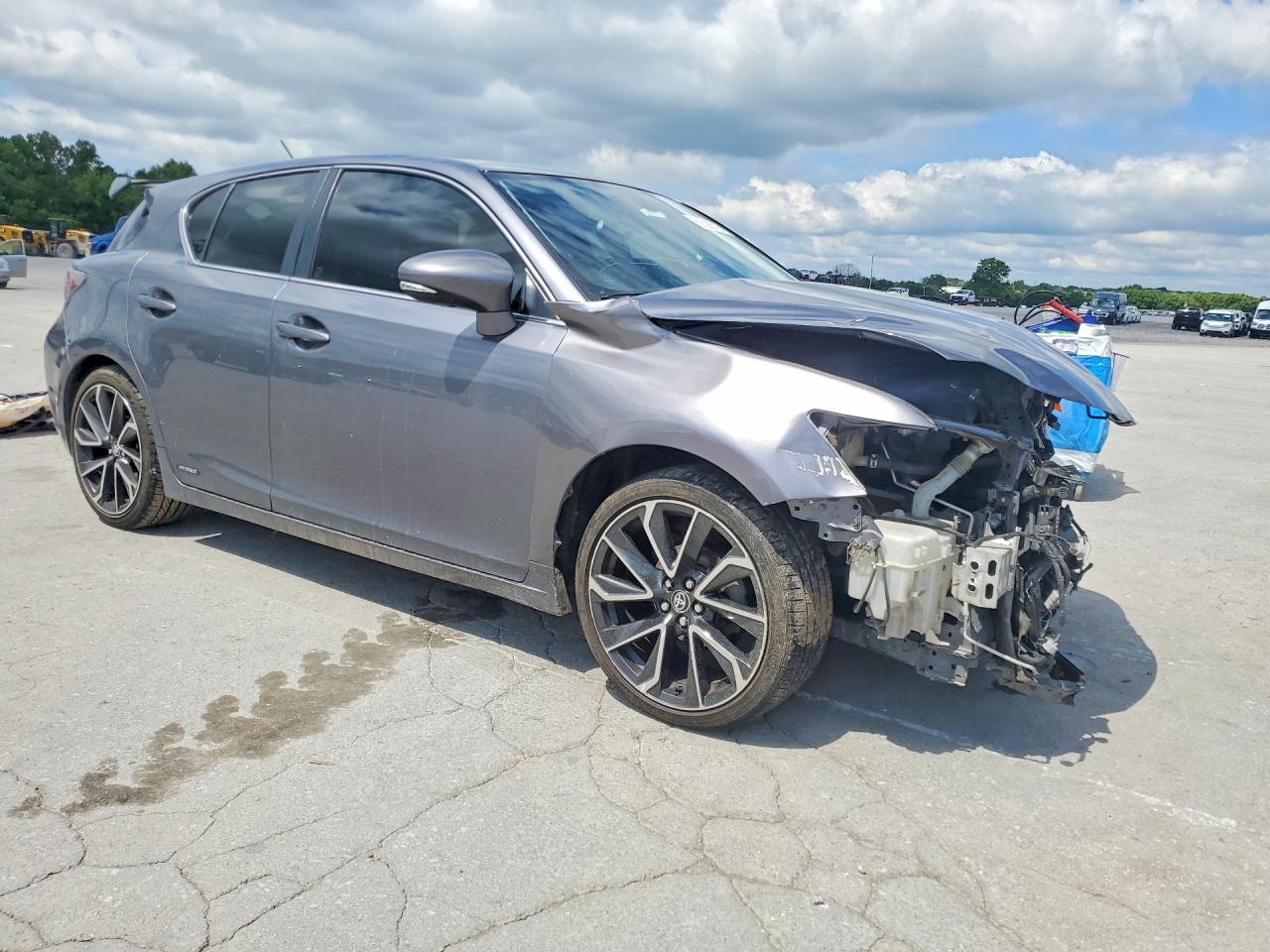 2013 LEXUS CT 200h