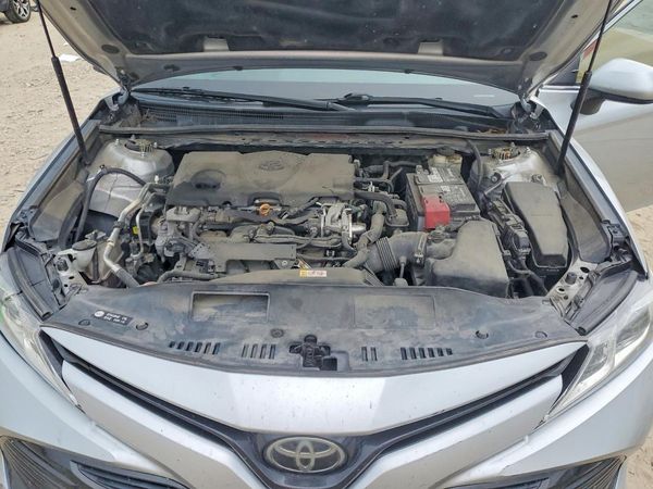 2018 TOYOTA CAMRY L/LE/SE/XLE — Engine bay