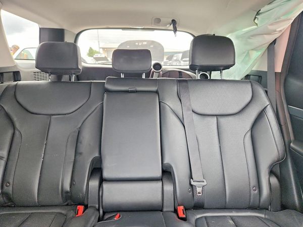 2021 HYUNDAI PALISADE SEL w/ Premium Pkg