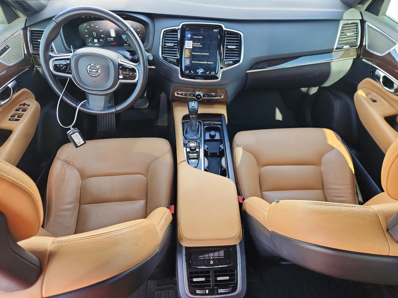 2018 VOLVO XC90 Momentum