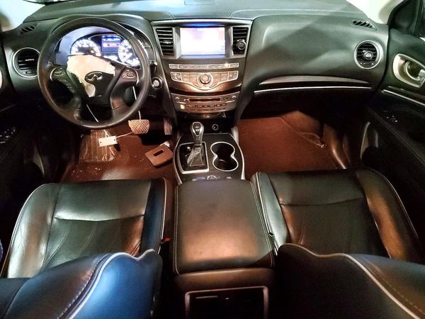 2017 INFINITI Q60