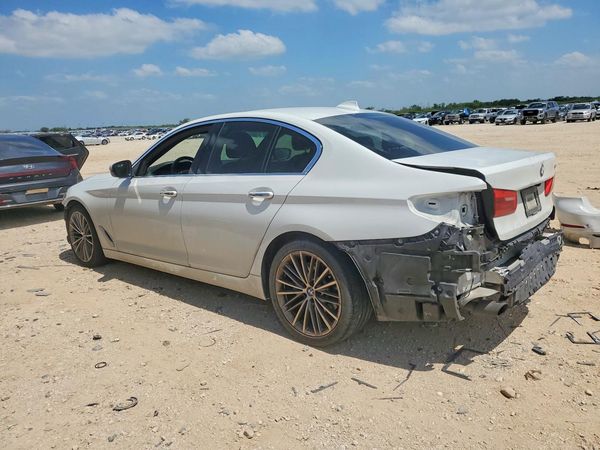 2018 BMW 530
