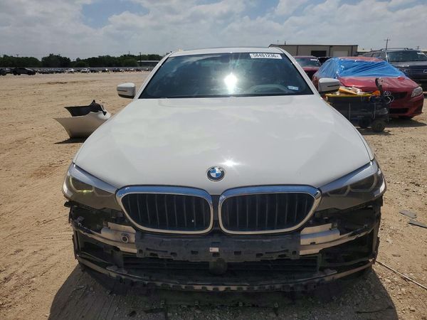 2018 BMW 530