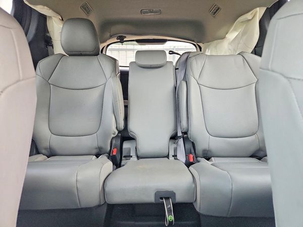 2025 TOYOTA SIENNA