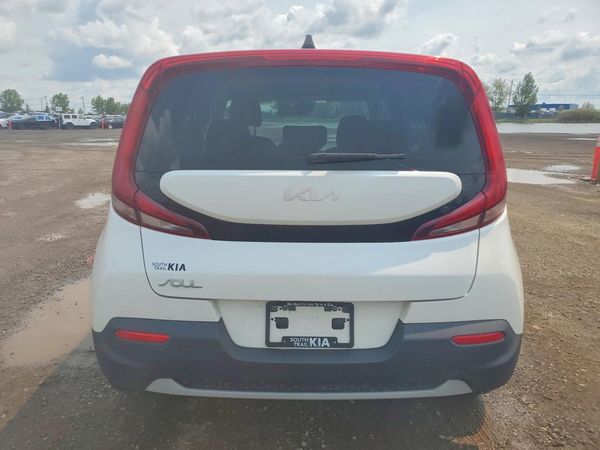 2022 KIA SOUL