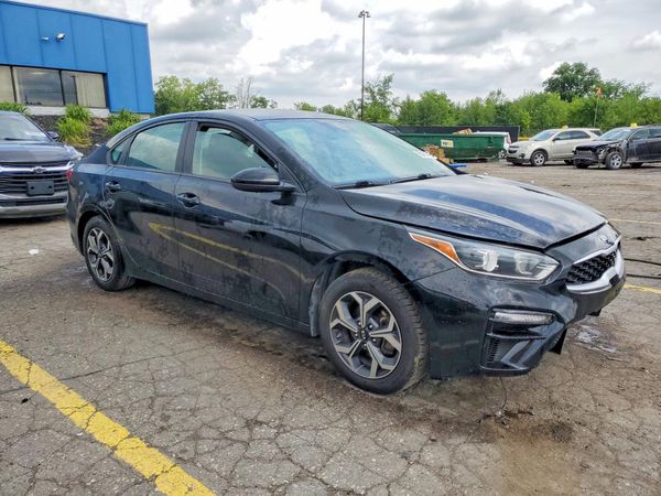 2021 KIA FORTE FE, LXS
