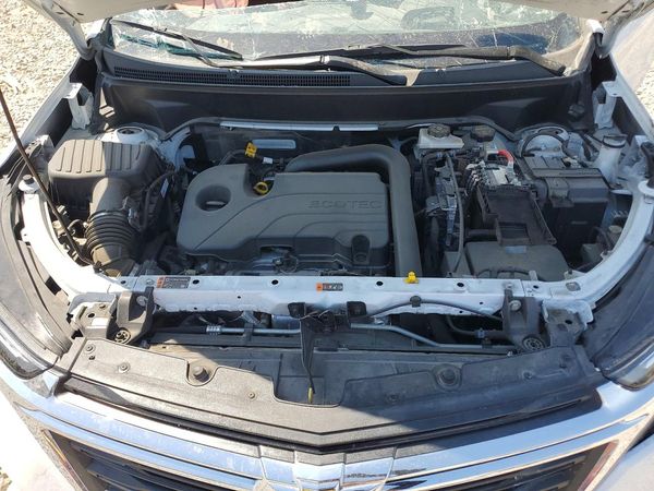 2024 CHEVROLET EQUINOX LT (1LT) — Engine bay