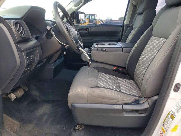 2018 TOYOTA TUNDRA SR/SR5