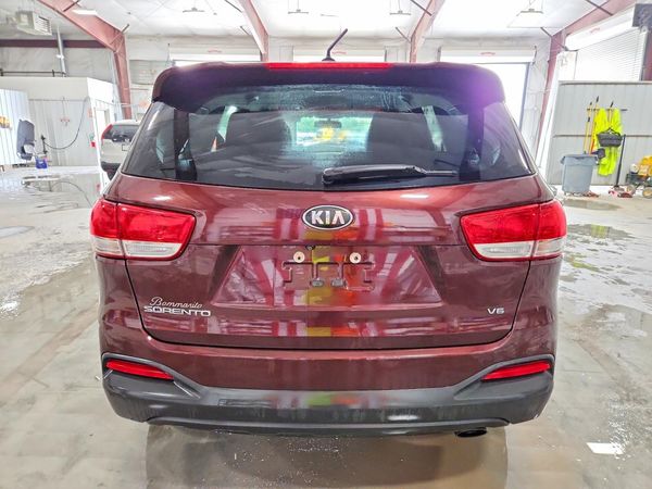 2017 KIA SORENTO L, LX