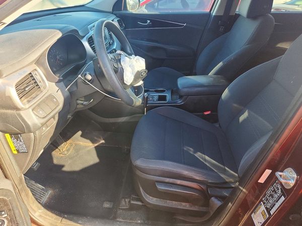 2017 KIA SORENTO L, LX
