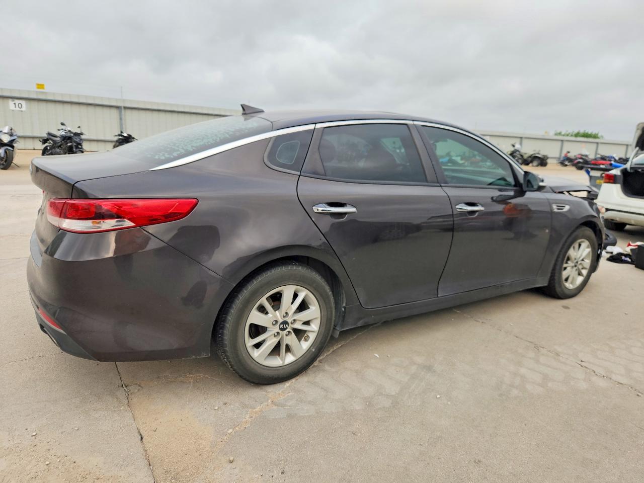 2018 KIA OPTIMA LX