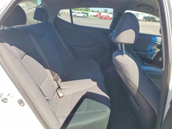 2015 KIA OPTIMA GL - Middle-low
